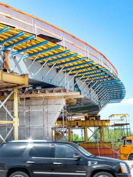 Строительство эстакады на рязанском простпекте